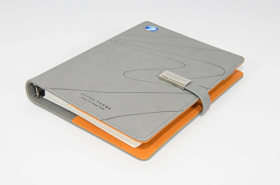 灰色磁気Uディスク バックル、カスタマイズ可能なロゴが付いている高級なPUの革ノート